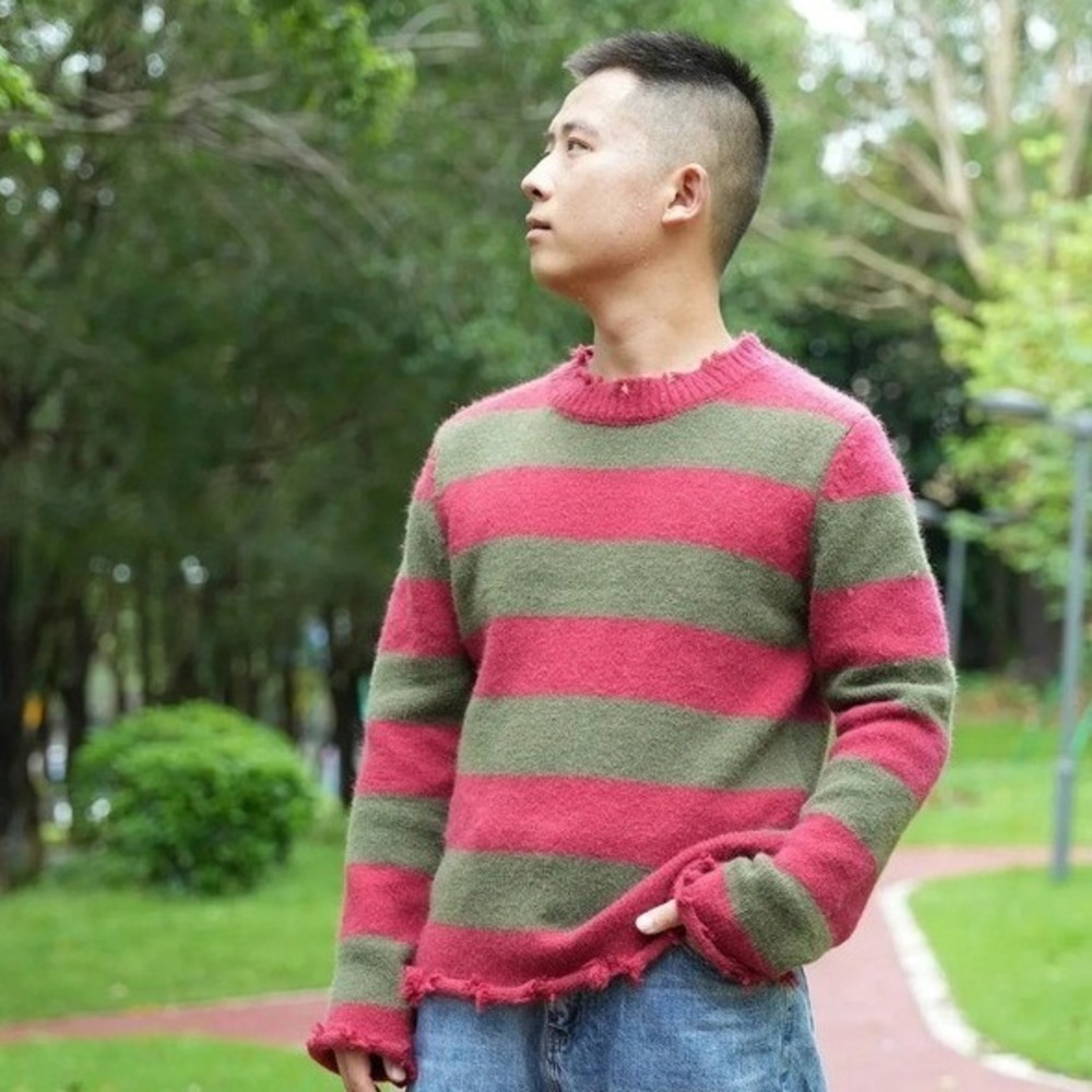 NWOT Unisex unbranded Freddy Kruger Nightmare on Elmstreet sweater sm
